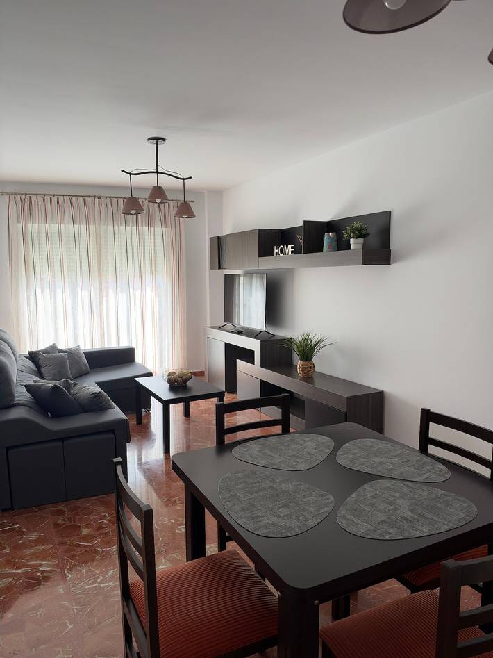 Apartamento inteiro, Apartamento de férias "Casa Axarquia" com 2 varandas e Wi-Fi in Vélez-Málaga, Costa del Sol