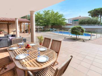 Maison De Vacances pour 8 Personnes dans Calonge, Bas-Ampurdan, Photo 1
