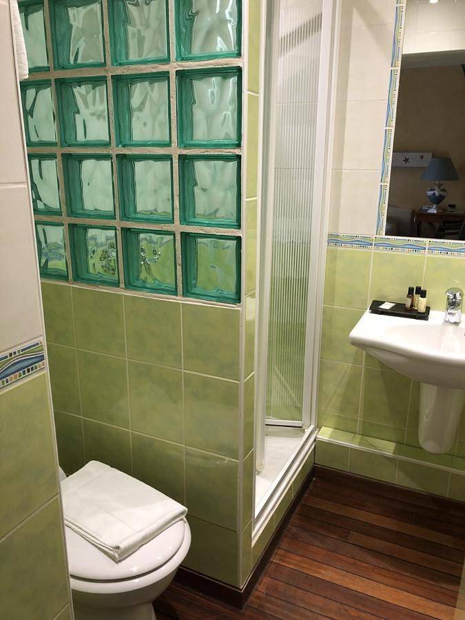 Hôtel pour 3 personnes, avec terrasse à L'Isle-Adam - 4