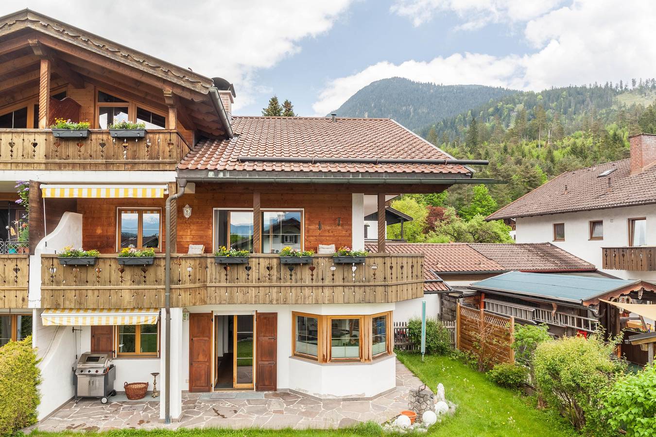 Appartement entier, Appartement "Alpblick Zugspitze" avec vue sur les montagnes, balcons et Wi-Fi in Garmisch-Partenkirchen, Alpes bavaroises