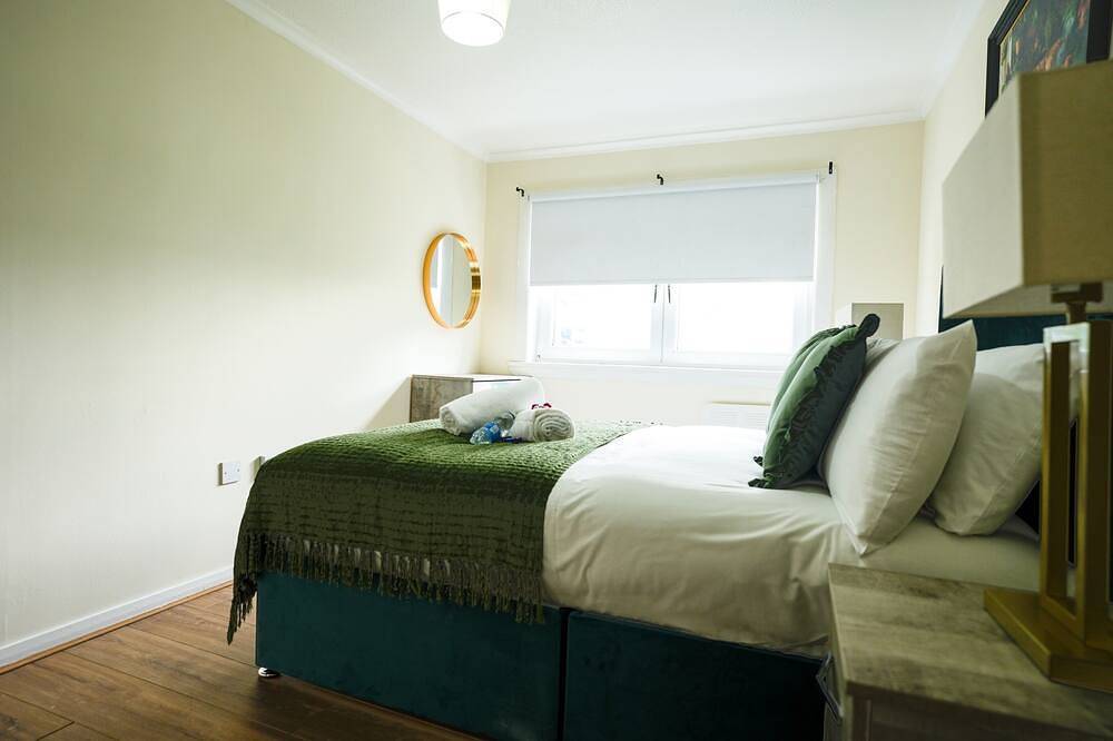 Ganze Wohnung, Apartment-Eigenes Badezimmer in Nord Lanarkshire