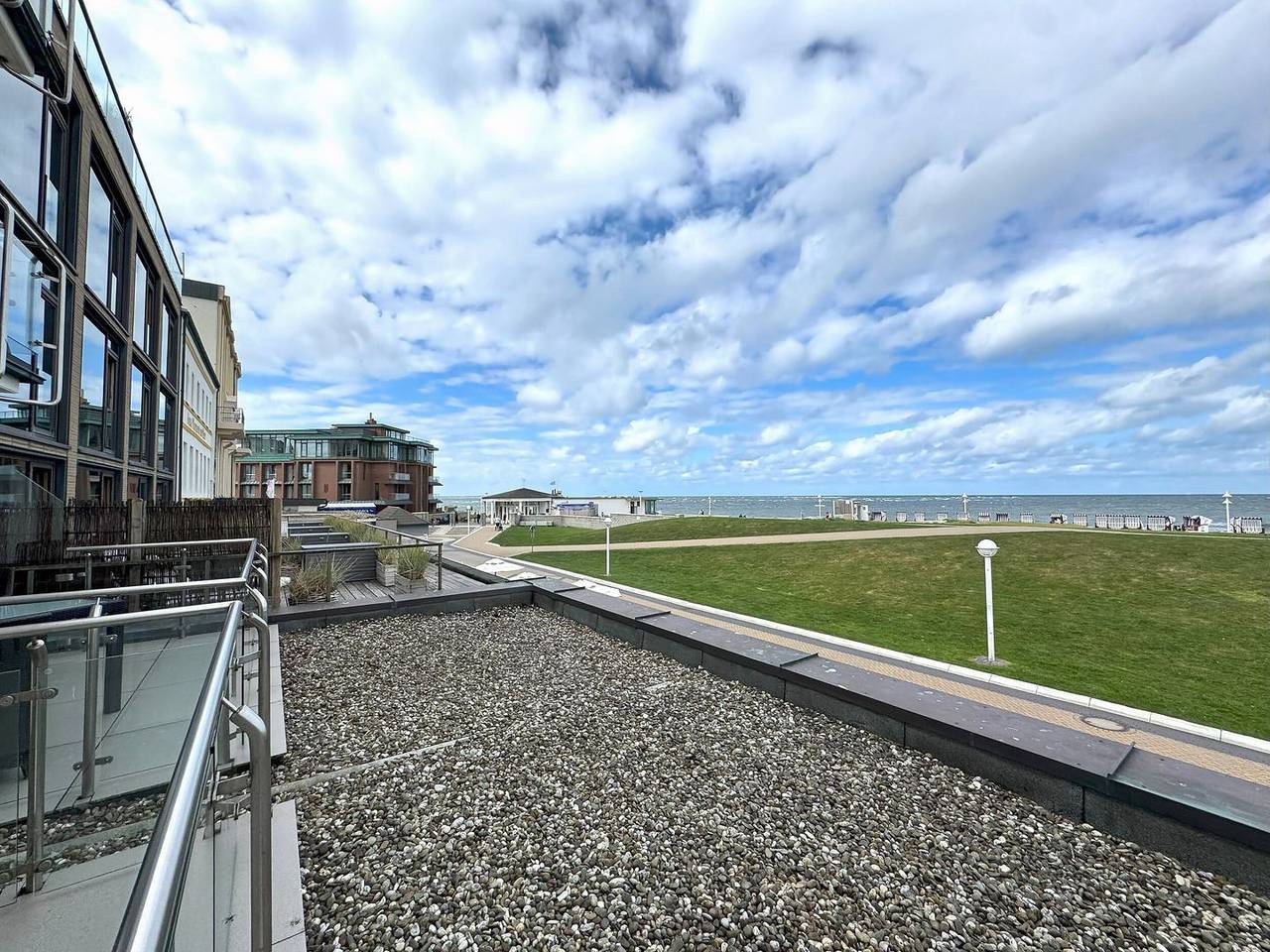 Ganze Wohnung, Strandvilla Therese Appartement 5 in Norderney Weststrand, Norderney