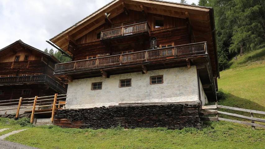 Ferienhaus für 8 Personen, mit Balkon und Garten in Innervillgraten