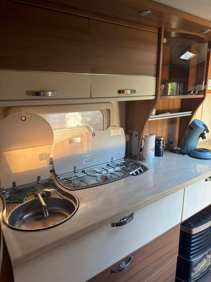 Camping pour 4 personnes, avec piscine ainsi que jacuzzi et jardin à Mandelieu-la-Napoule - 3