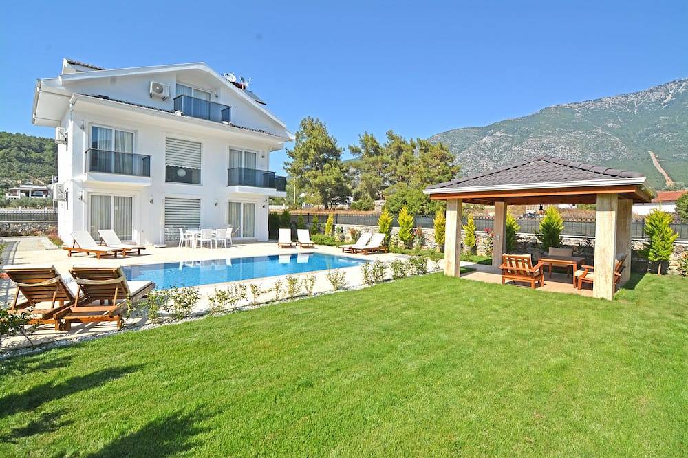Luxus Panaroma Villen D in Oludeniz Fethiye in Fethiye, Türkische Ägäis
