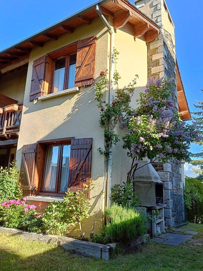 Location de vacances pour 6 personnes, avec jardin et vue à Sainte-Léocadie - 2