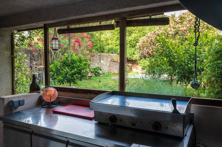 Gîtes de la Soulondre : maison de vacances avec vue montagne, piscine partagée et Wi-Fi in Lodève, Région de Lodève