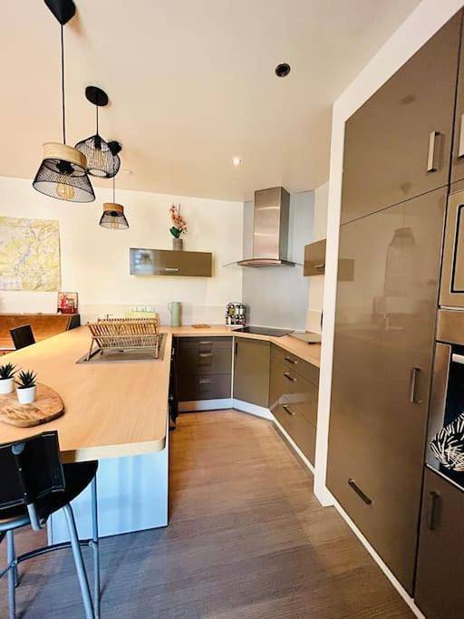 Appartement entier, Two-Bedroom Apartment in Pays de Pontarlier, Jura Francais