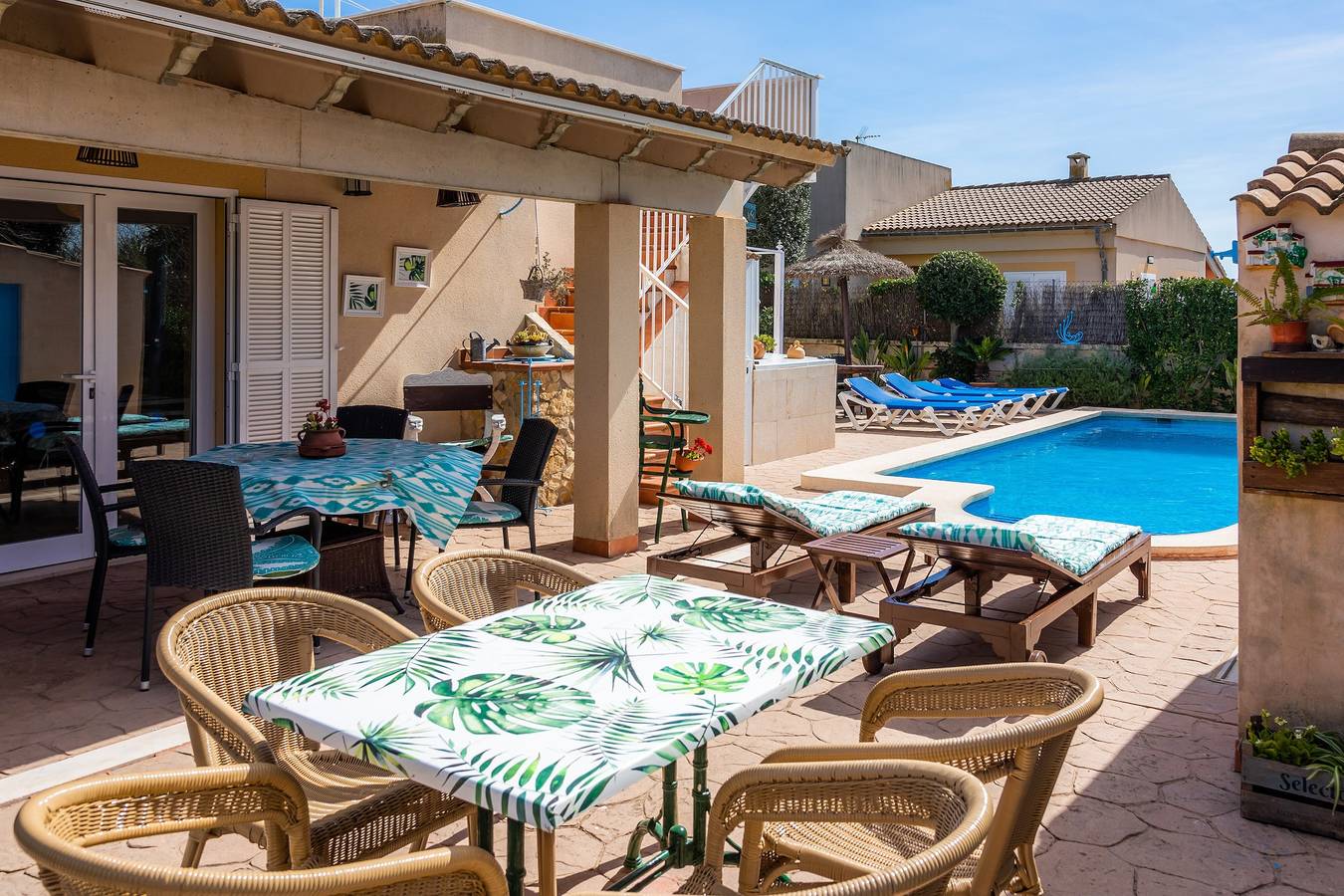 Villa "Can Content" mit privatem Pool, privater Terrasse und Wlan in Playa de Muro, Muro