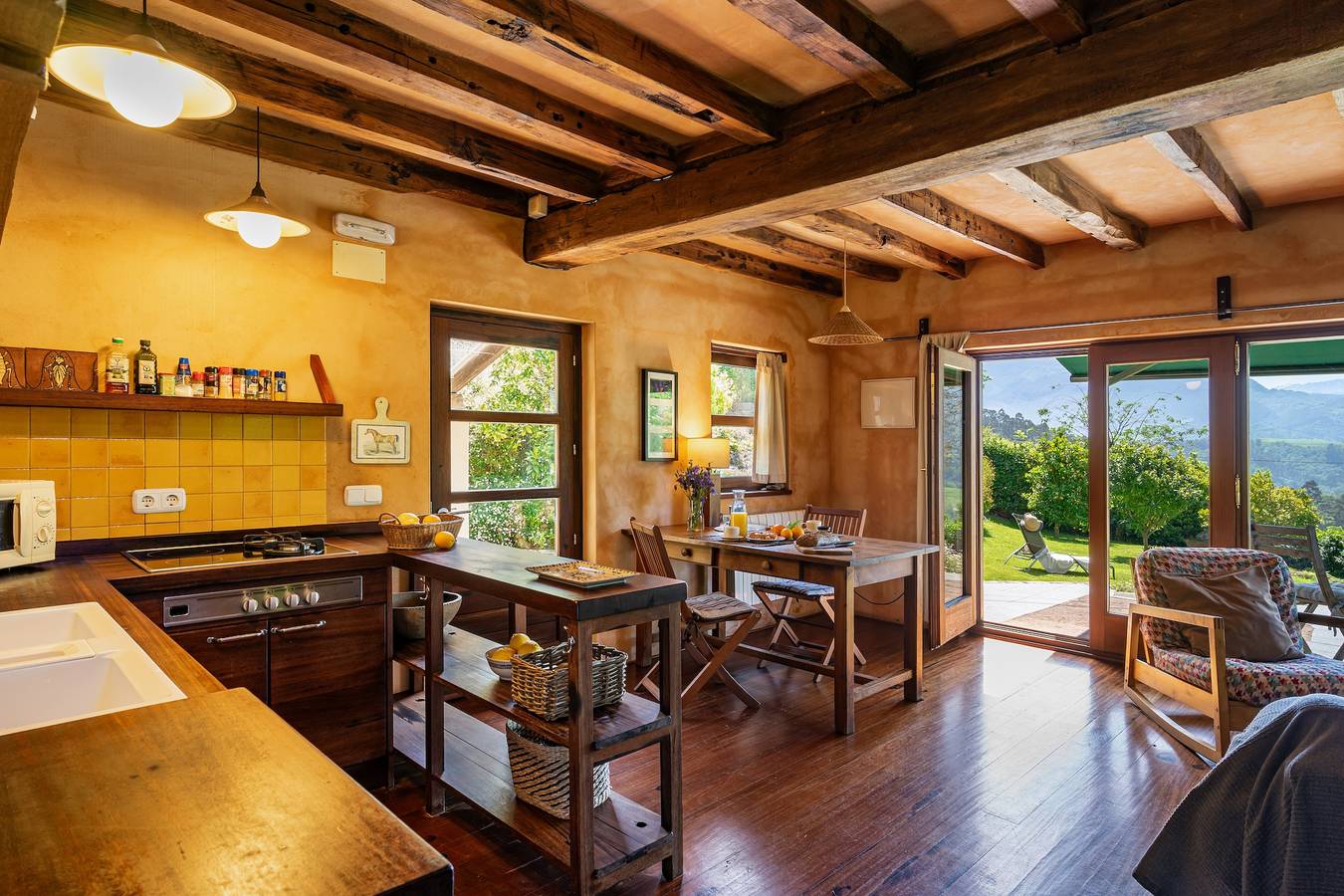 Vakantiehuis 'La Llosa Del Valle' met Uitzicht op de Bergen, Privé Terras en Eigen Tuin, foto 6