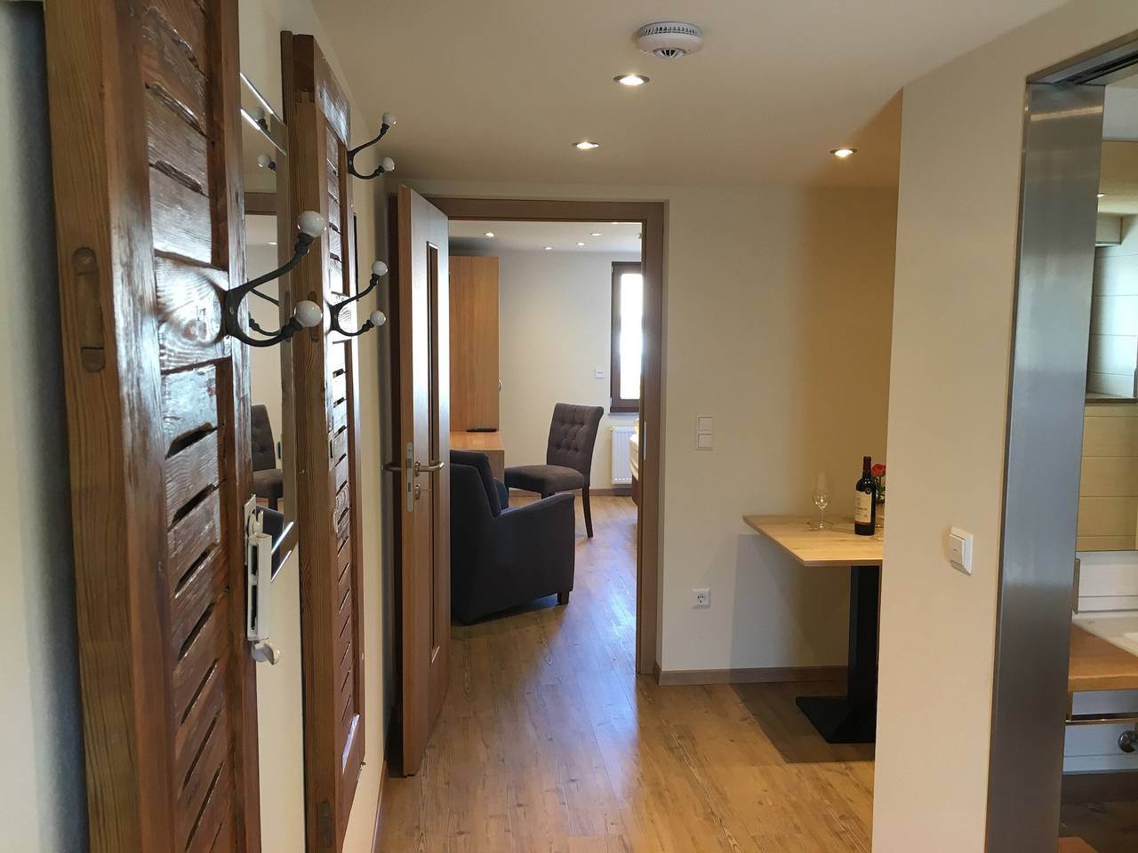 Ganze Wohnung, Apartment '3' mit gemeinsamer Terrasse und Wlan in Mössingen, Neckar-Alb