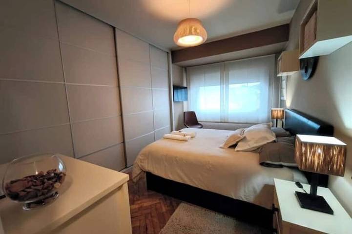 Entire apartment, Centrally located and very bright apartment 1°C in Santiago de Compostela, La Coruña Province