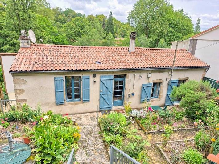 Gîte pour 8 personnes, avec jardin à La Verrie - 3