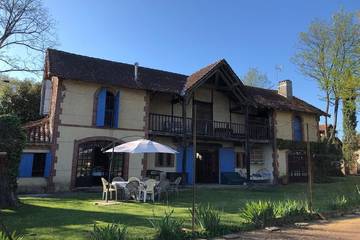 Gîte pour 8 personnes, avec jardin et balcon à Hagetmau