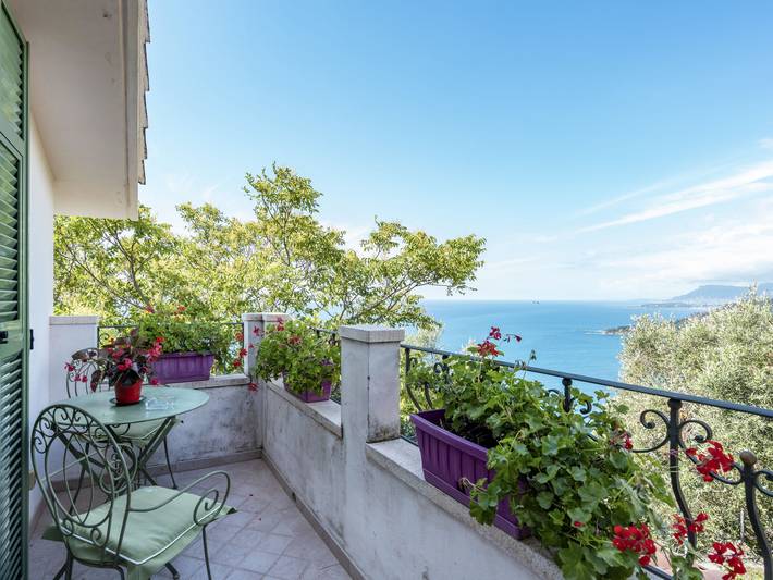 Apartamento entero, Villa Ginestra in Ventimiglia, Riviera Italiana