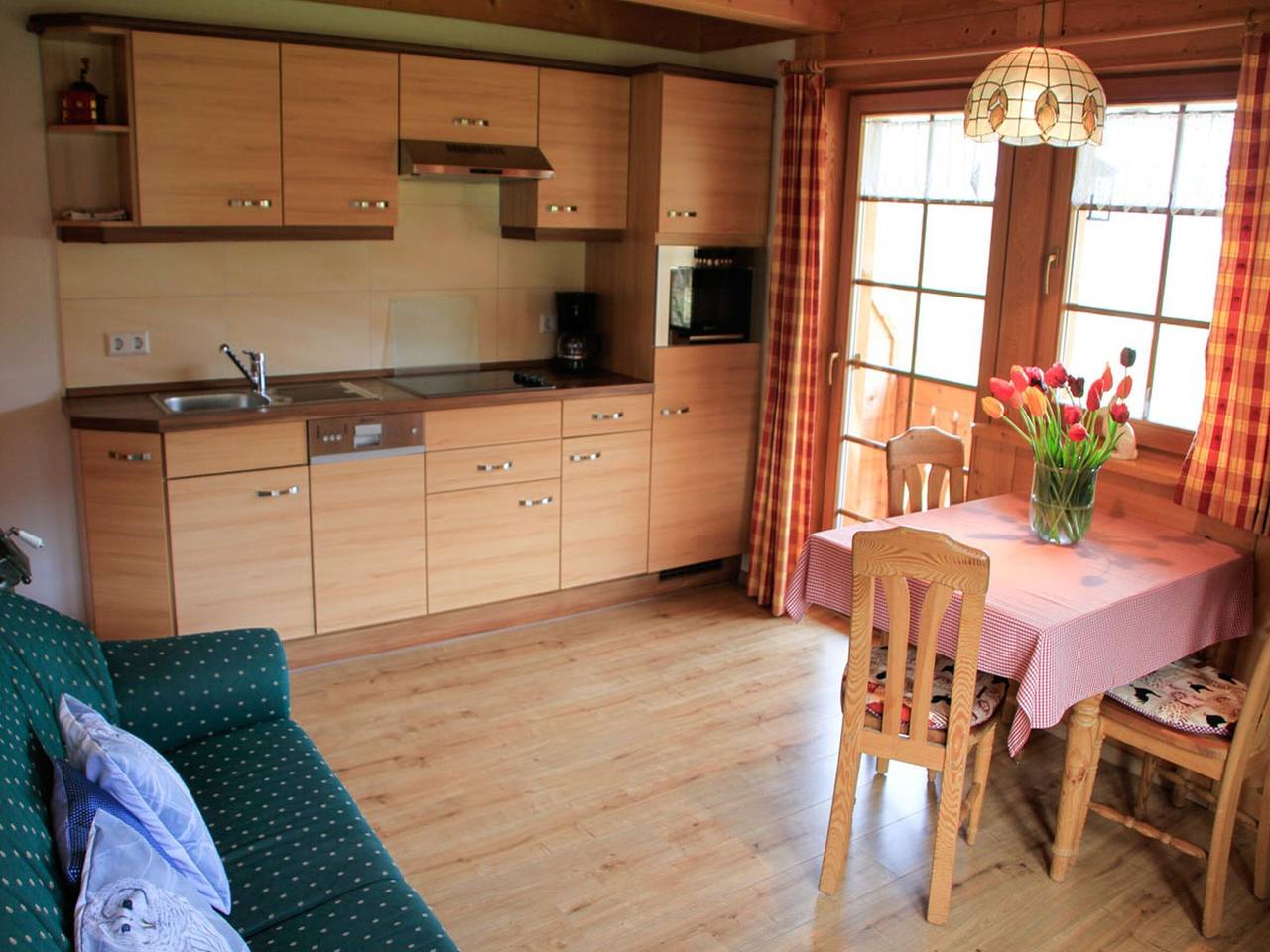 Apartamento entero, Apartamento 'Feldberg' con jardín comunitario, balcón y wifi in Hinterzarten, Selva Negra (zona sur)
