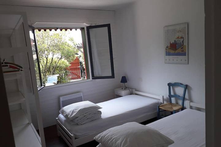Villa séjour lumineux avec belle terrasse, grand jardin au calme, Bord de mer in Vieux-Boucau-les-Bains, Côte d’Argent