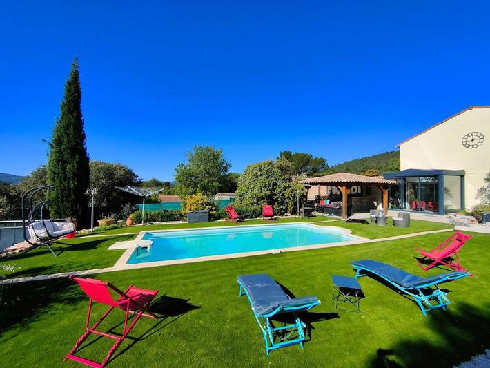 Alojamiento y desayuno para 2 personas, con jardín además de piscina y terraza - 1