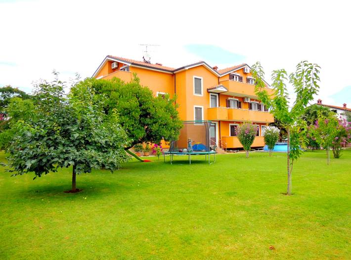 Ferienwohnung für 4 Personen, mit Balkon und Garten - 1