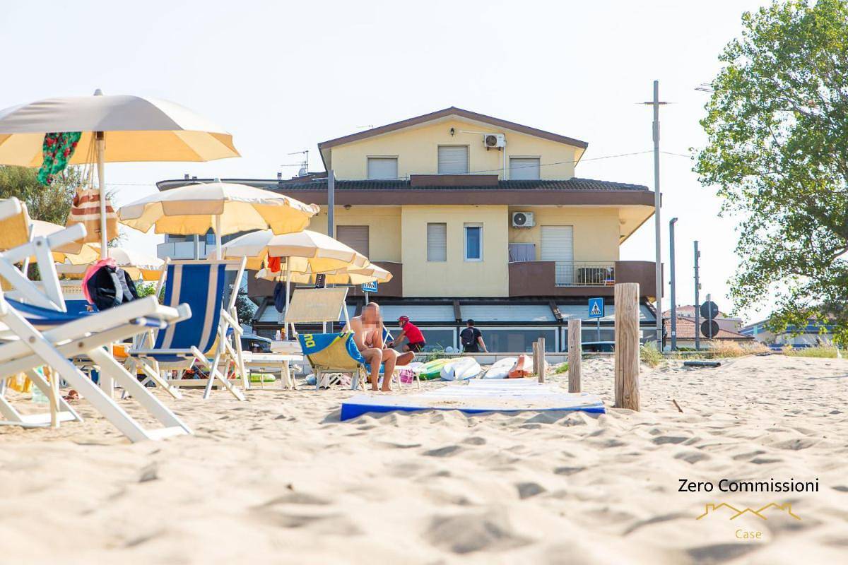 Palm Beach House - Vista mare - Sea view in Spiaggia libera, accessibile per disabili, Montesilvano