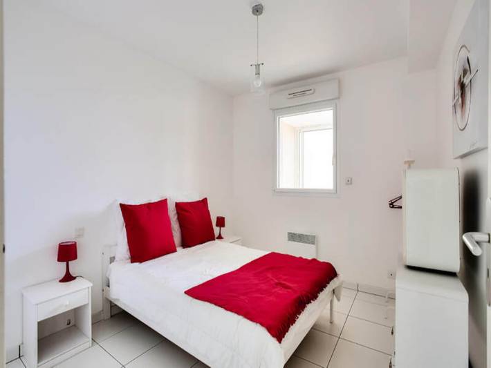 Gîte pour 4 personnes, avec jardin, adapté aux familles dans Caroual - 4