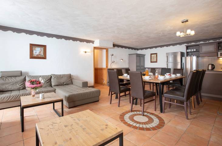 Apartamento para 14 personas, con Balcón además de Jacuzzi y Sauna en Val Thorens
