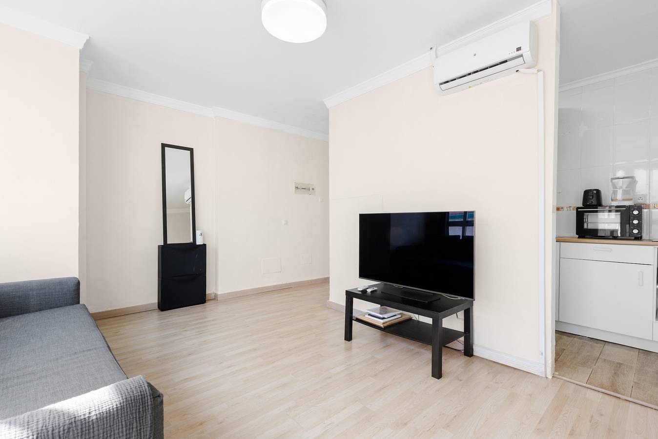 Apartamento entero, Apartamento 'Sensi' con Wi-Fi y aire acondicionado in Málaga Centro, Málaga