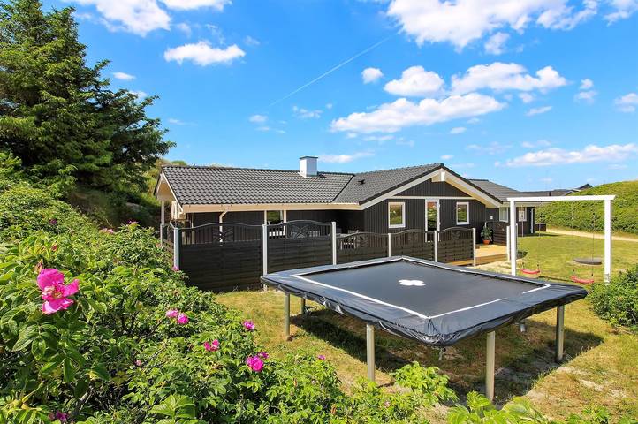 Ferienhaus mit Meerblick für 10 Personen, mit Sauna und Kinderpool sowie Whirlpool und Terrasse in Vejers Strand