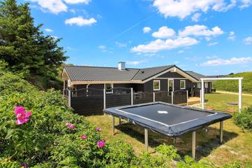 Ferienhaus mit Meerblick für 10 Personen, mit Whirlpool und Terrasse sowie Sauna und Kinderpool in Vejers Strand