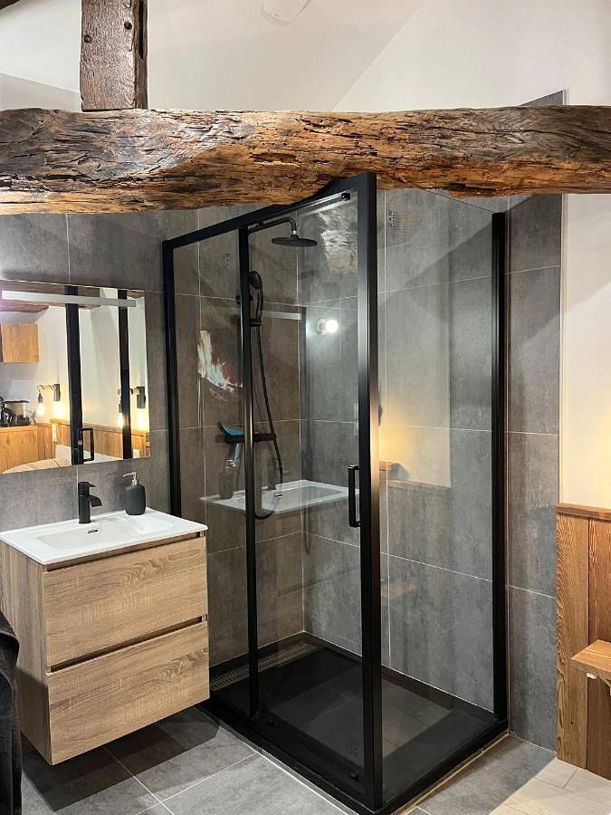 Appartement entier, One-Bedroom Apartment in Bourg-en-Bresse, Région de Bourg-en-Bresse