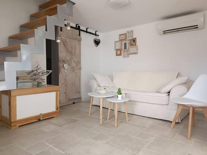 Gîte pour 6 personnes, avec terrasse et vue dans Prunelli-di-Casacconi