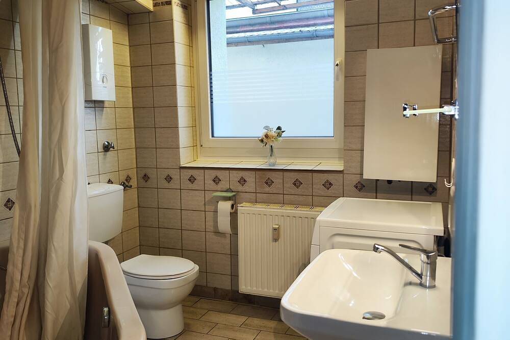 Entire apartment, Oasis in the heart of Düsseldorf Quiet apartment in the center of Düsseldorf with garden in Derendorf, Düsseldorf