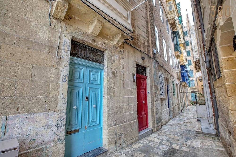 Ganze Wohnung, Authentic Valletta Studio in Malta’s Capital! in Valletta, Insel Malta