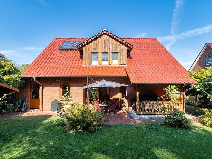 Ferienhaus für 10 Personen, mit Terrasse und Garten