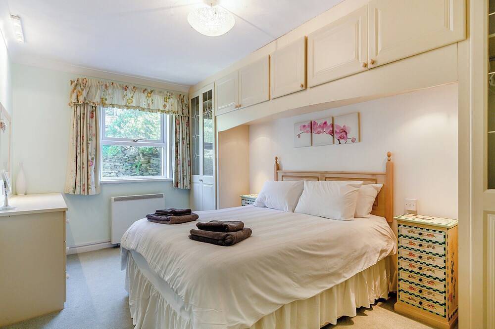 3 bedroom accommodation in Porthleven in Porthleven, Cornwall
