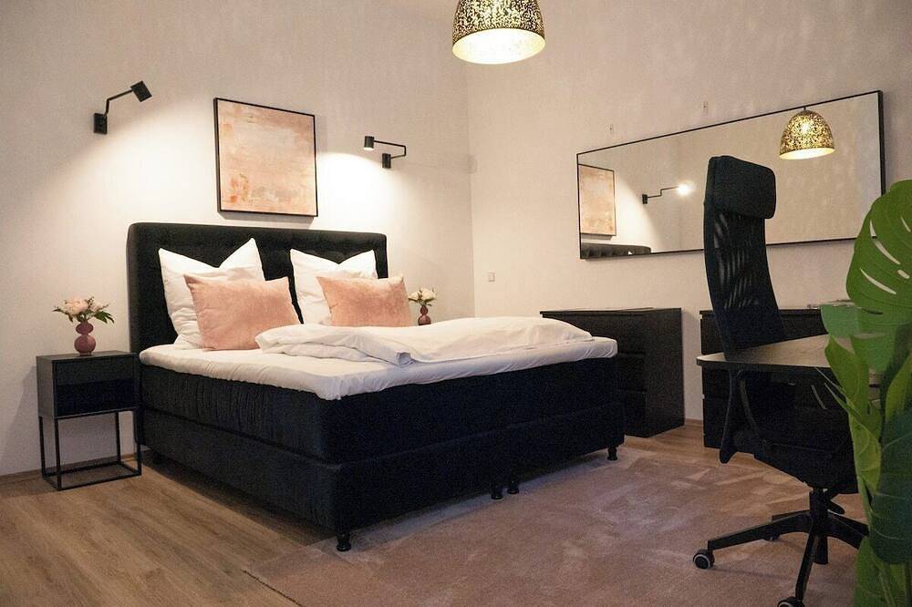 Ganze Wohnung, Apartment 'Backyard Loft West' mit Wlan in Charlottenburg Berlin, Berlin