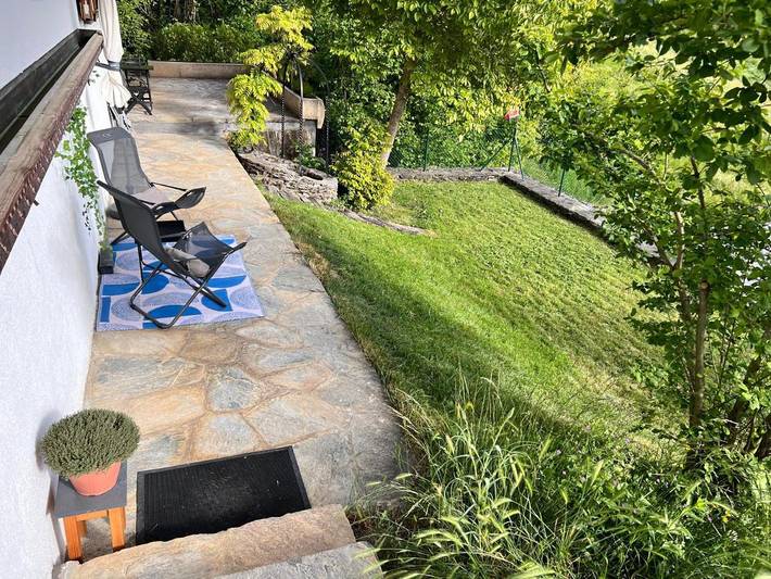 Location de vacances pour 2 personnes, avec vue et jardin à Icogne - 2