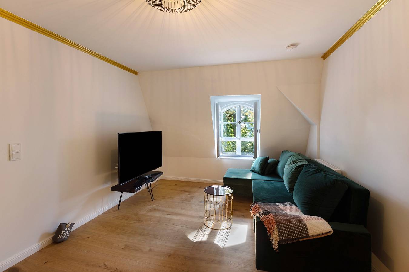 Ganze Wohnung, Ferienwohnung 'Sophie' mit Gemeinschaftspool, Gemeinschaftsterrasse und Wi-Fi in Querfurt, Saale-Unstrut