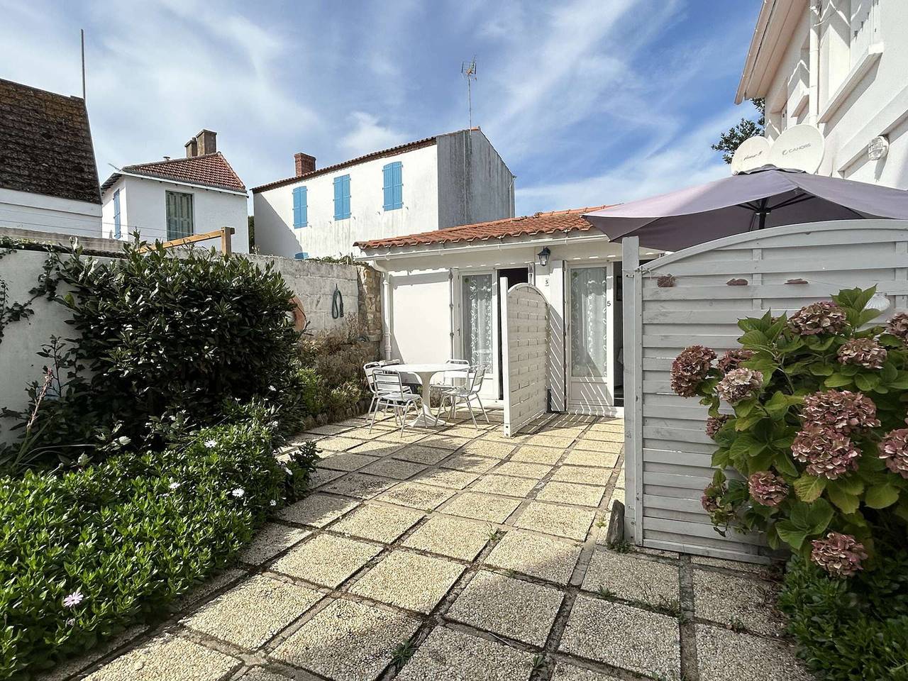 Maison près du port, avec cour, terrasse équipée, à 400m de la plage in l'Herbaudière, Noirmoutier-en-l'Île