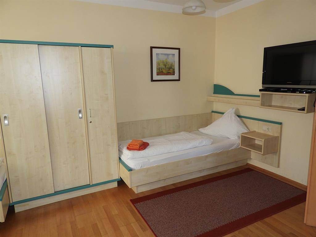 Einzelzimmer, Dusche, Wc in Klagenfurt am Wörthersee, Région de Klagenfurt-Villach