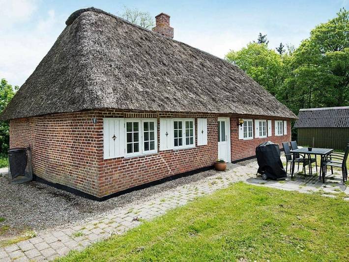 Ferienhaus für 6 Personen, mit Pool und Terrasse
