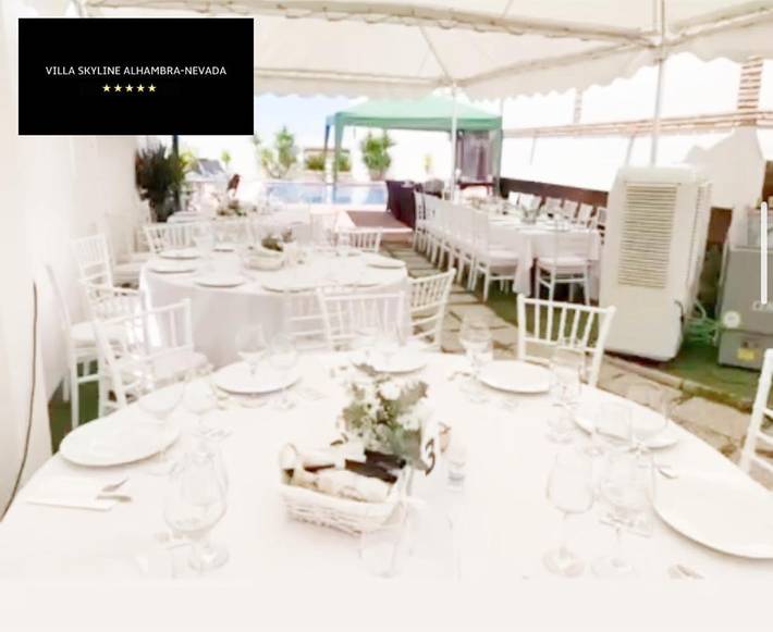 Casa rural para 24 personas, con jacuzzi y sauna además de jardín y piscina en La Zubia - 4