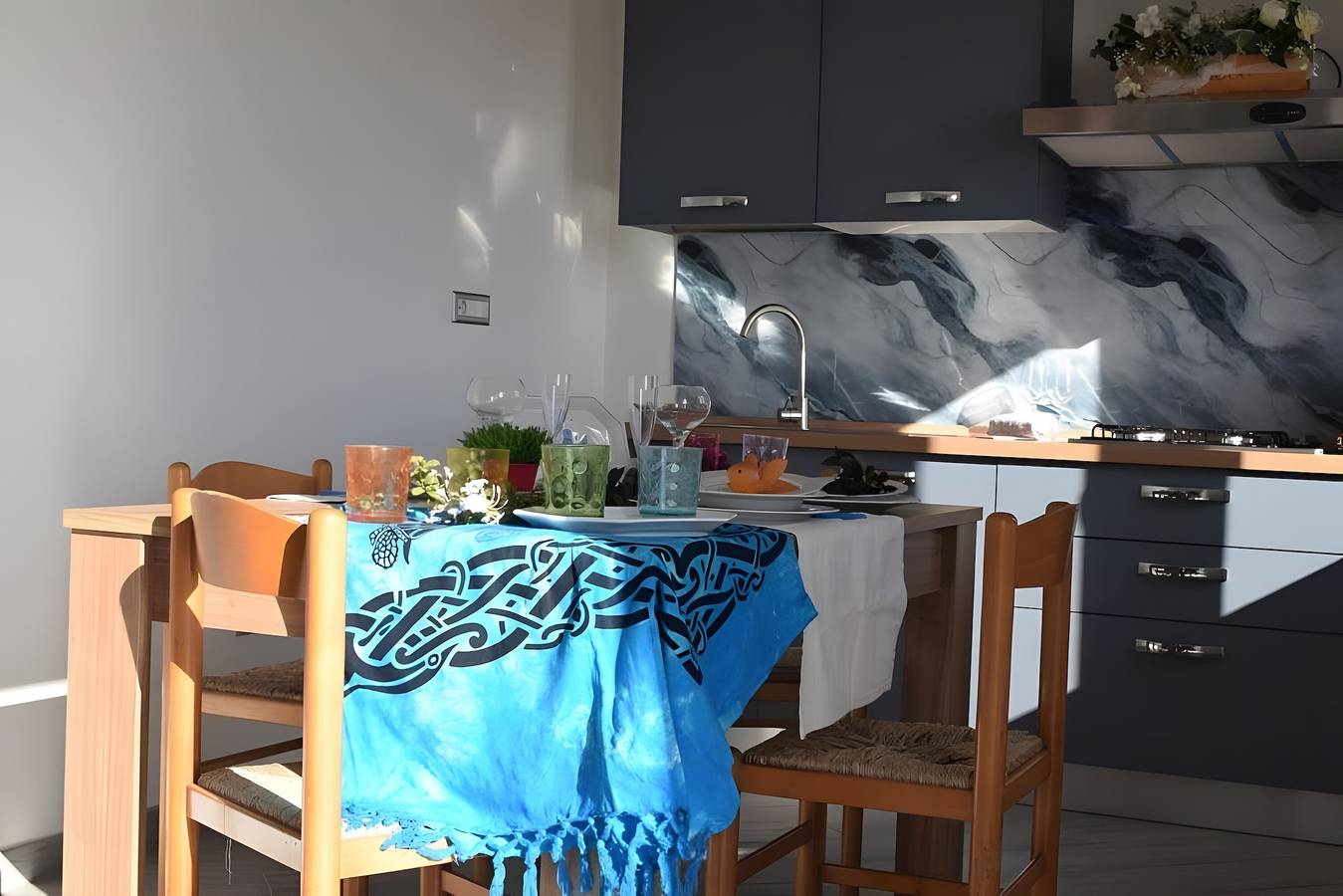 Casa Vacacional 'Moon' con Terraza Privada y Aire Acondicionado in Quartu Sant'Elena, Campidano