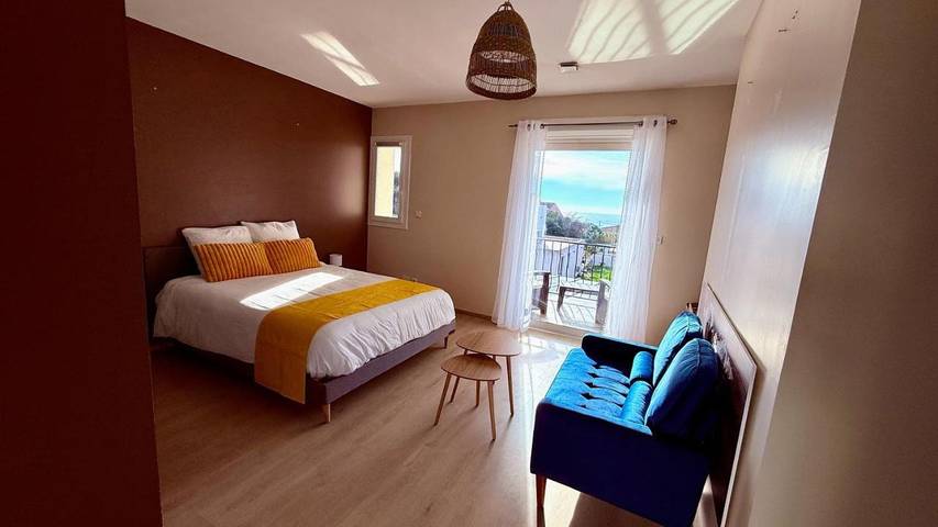 Maison d’hôte pour 4 personnes, avec vue et balcon