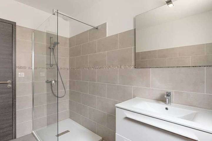 Location de vacances pour 4 personnes, avec jardin ainsi que jacuzzi et terrasse à Palasca - 4