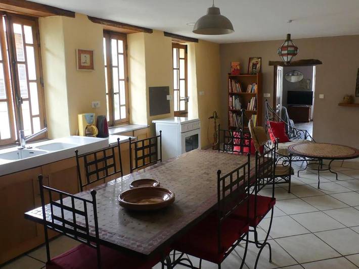 Gîte pour 5 personnes, avec terrasse à Saint-Sornin (Charente)