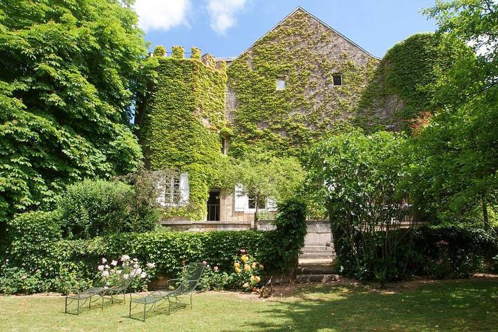 Château pour 16 personnes, avec terrasse et jardin dans Yonne - 2