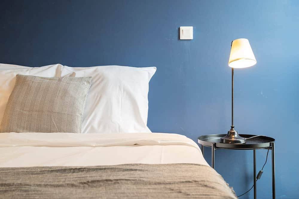 Appartement entier, Deux chambres avec balcon in La Madeleine, Région de Lille