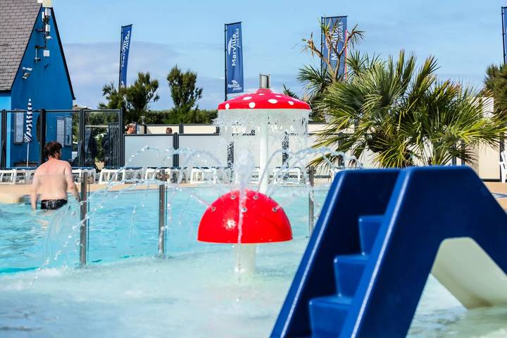 Mobil home pour 4 personnes, avec terrasse et piscine, animaux acceptés dans Plage Pentrez - 3