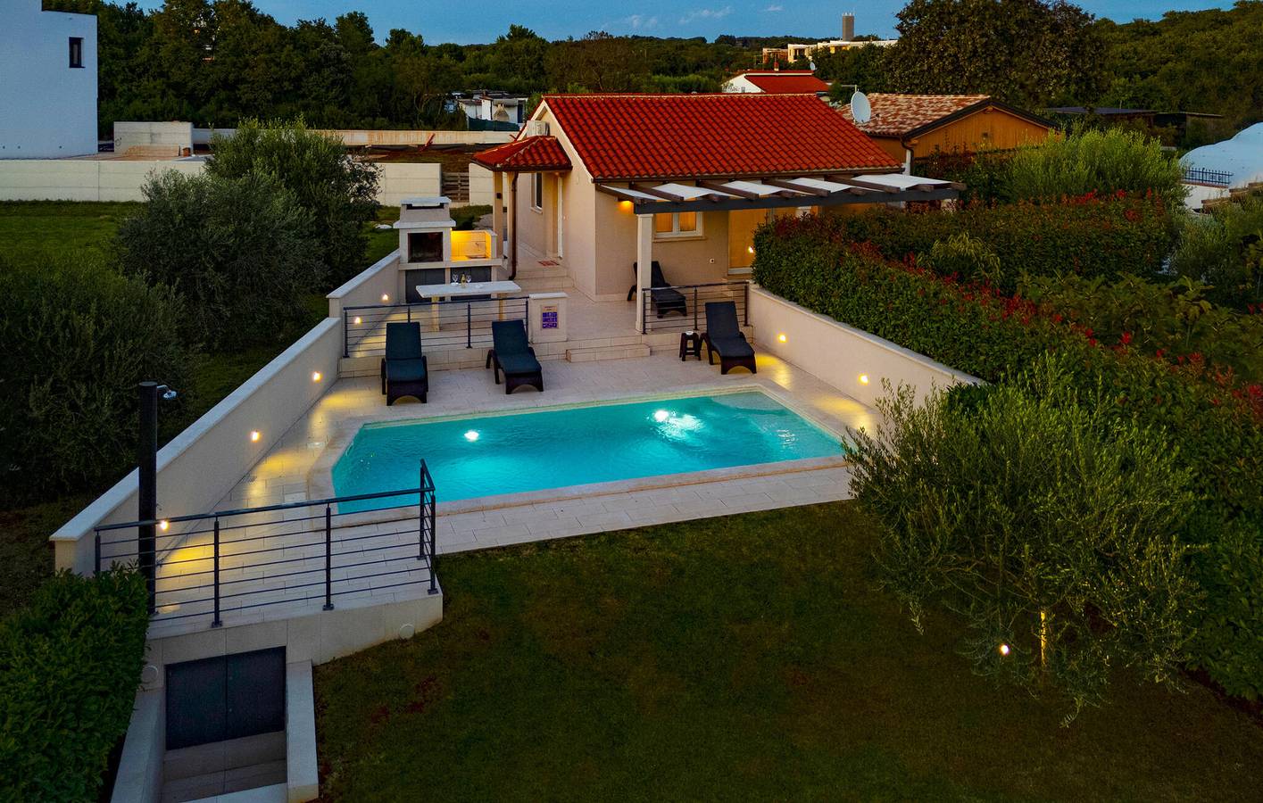 Charmant appartement met zwembad, terras en wifi vlak bij het strand van Bijeca in Pula-Medulin, Pomer